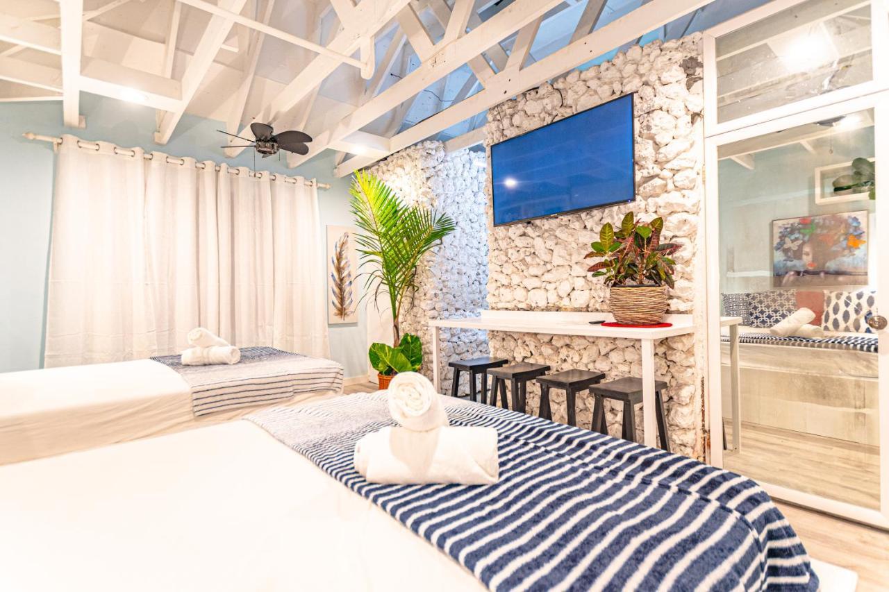 Butterfly Cottage At Viking Hill - Love Beach Nassau Kültér fotó